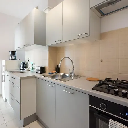 Plac Wilsona Euphony Apartment *