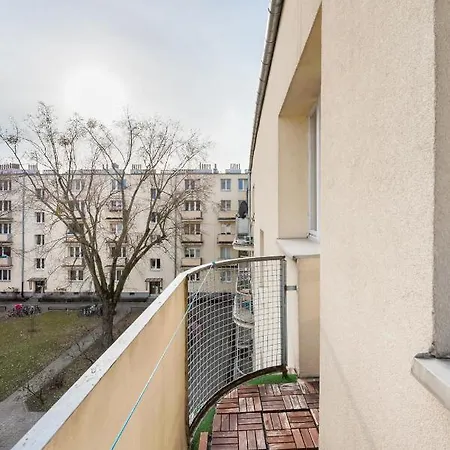 Plac Wilsona Euphony Apartment *