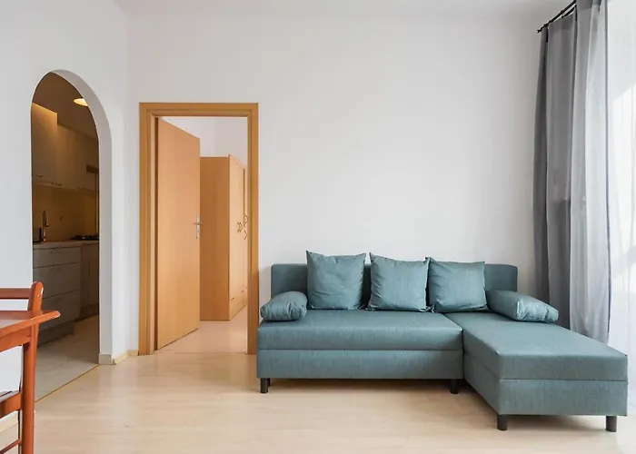 Plac Wilsona Euphony By Bookinghost Varsovia